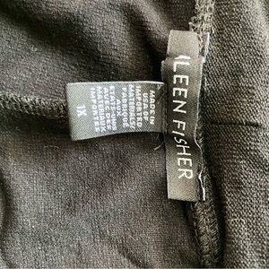 Eileen Fisher pull/on elastic waist cropped pants